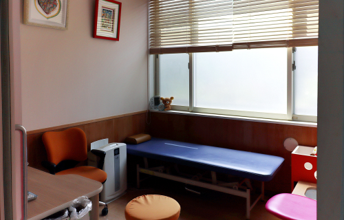 小児科診察室2